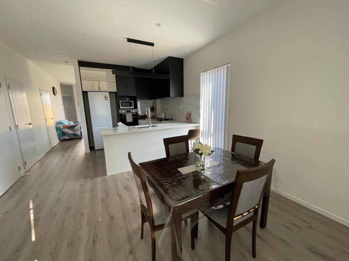 4 Bedroom Home Fully Furnished In Papakura, Όκλαντ Εξωτερικό φωτογραφία