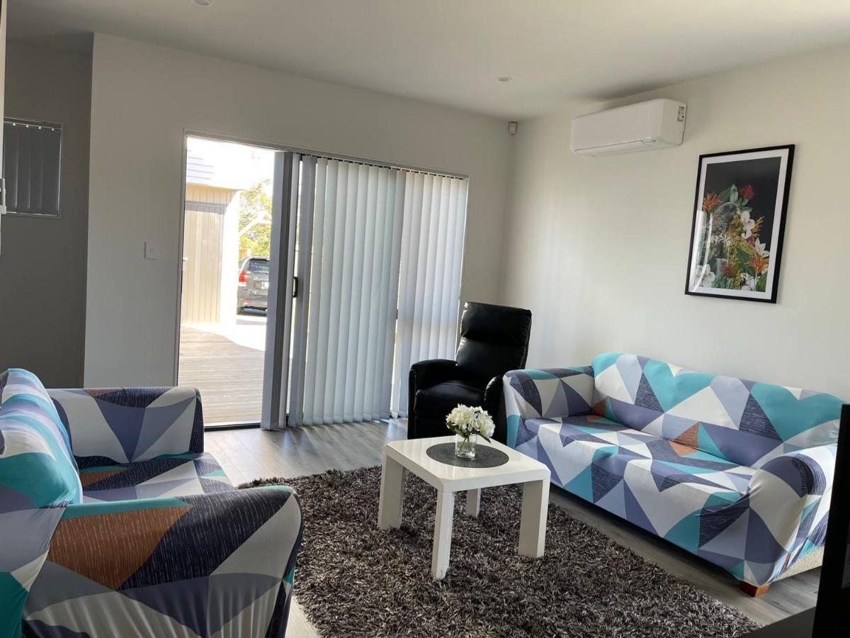 4 Bedroom Home Fully Furnished In Papakura, Όκλαντ Εξωτερικό φωτογραφία