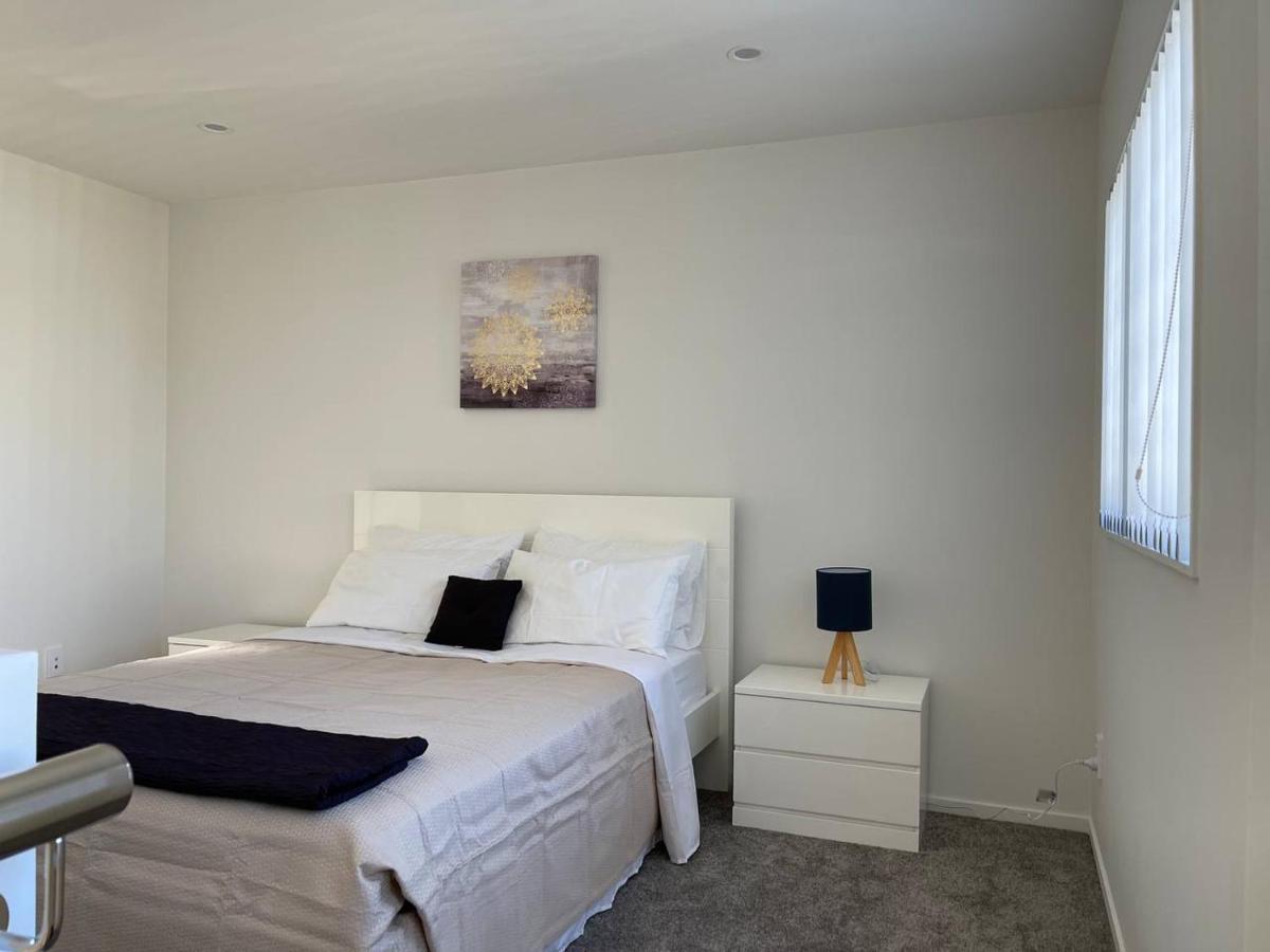 4 Bedroom Home Fully Furnished In Papakura, Όκλαντ Εξωτερικό φωτογραφία