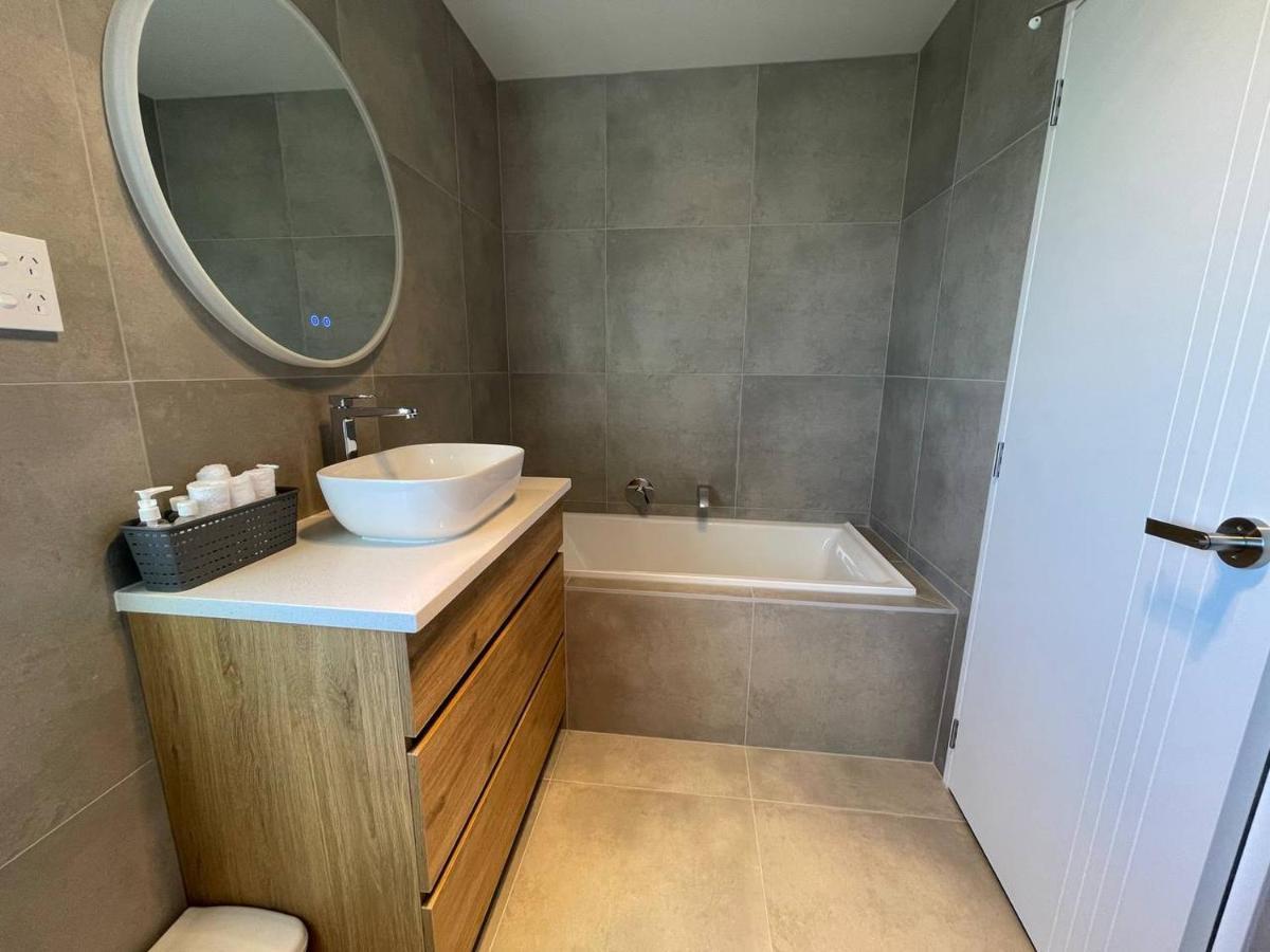 4 Bedroom Home Fully Furnished In Papakura, Όκλαντ Εξωτερικό φωτογραφία