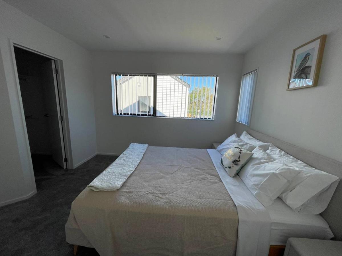 4 Bedroom Home Fully Furnished In Papakura, Όκλαντ Εξωτερικό φωτογραφία
